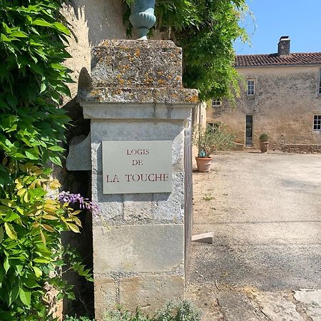 Bed and Breakfast Logis De La Touche Saint-Hilaire-des-Loges Esterno foto